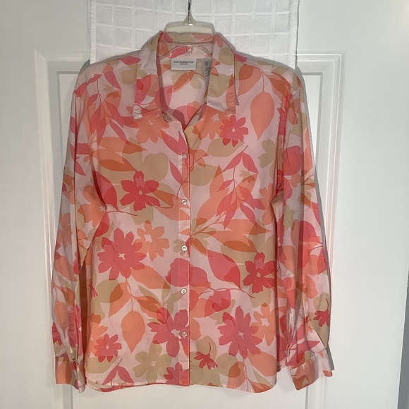 Liz Claiborne Tops - Liz Claiborne Button Down Floral Blouse White/ Peach Size L